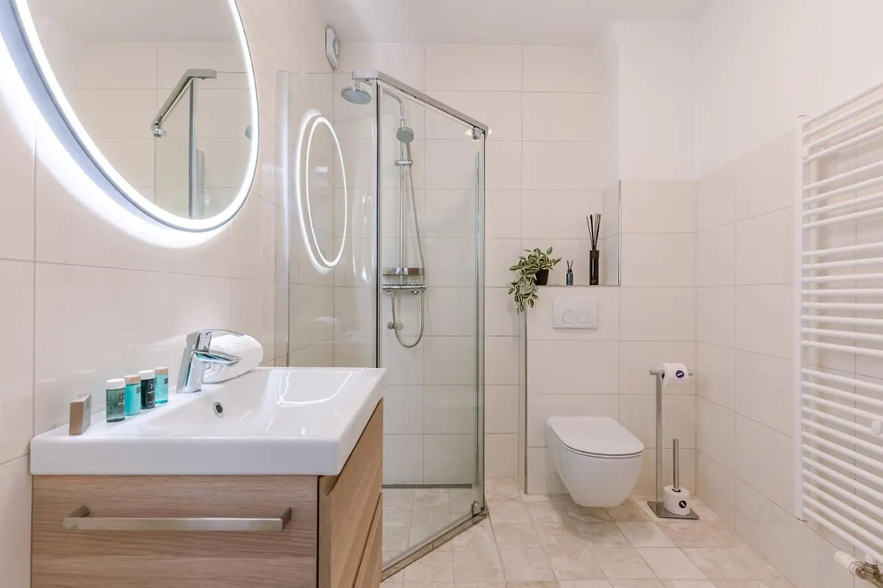 Authentic Apartment In The Heart Of Antverpy