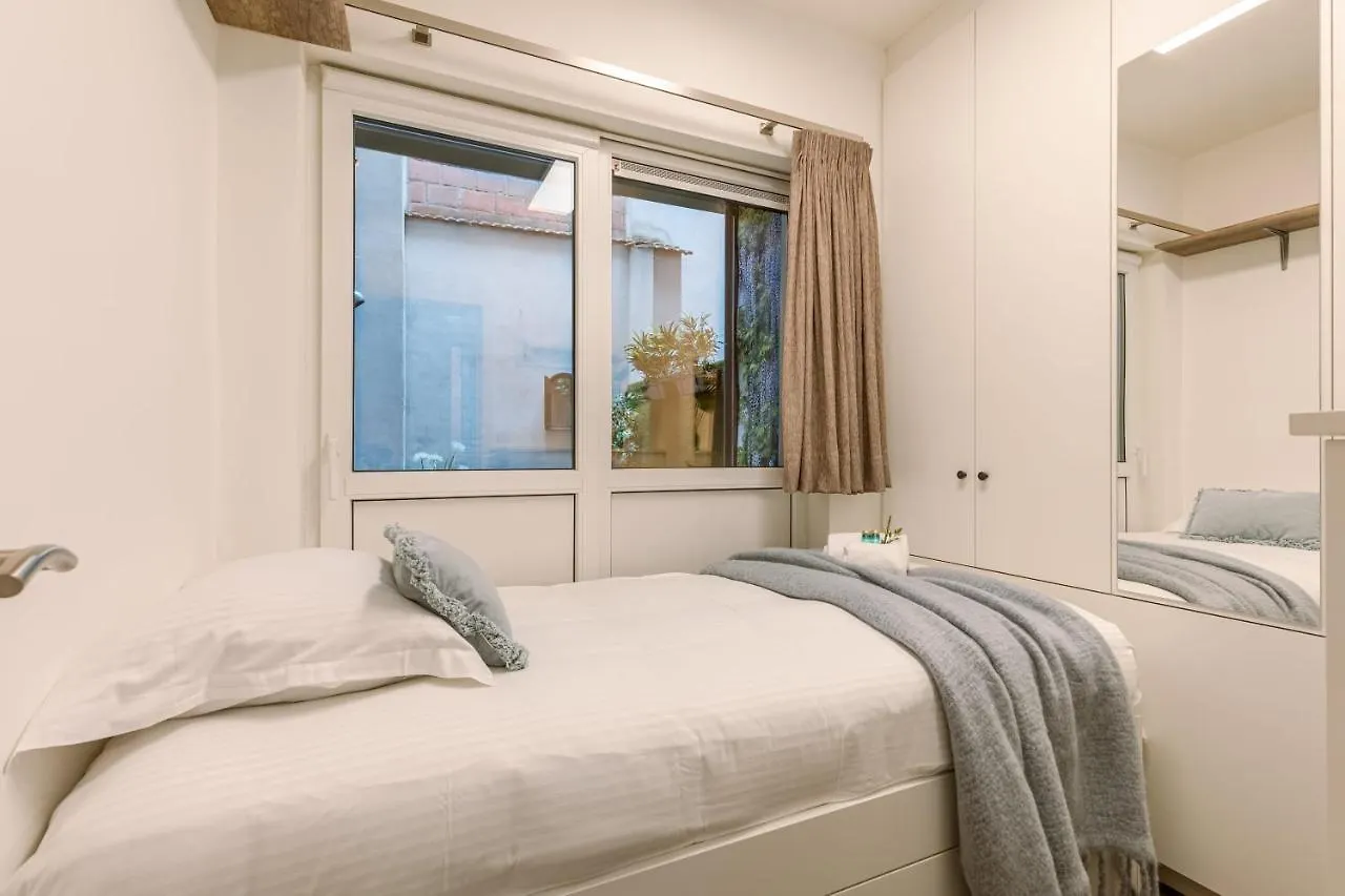 Authentic Apartment In The Heart Of Antwerp