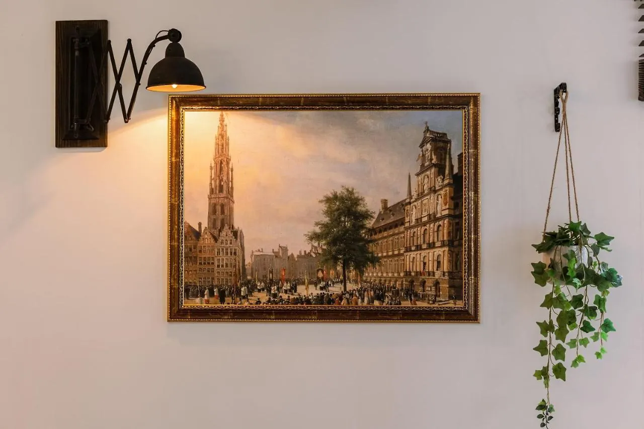 Authentic Apartment In The Heart Of Antverpy