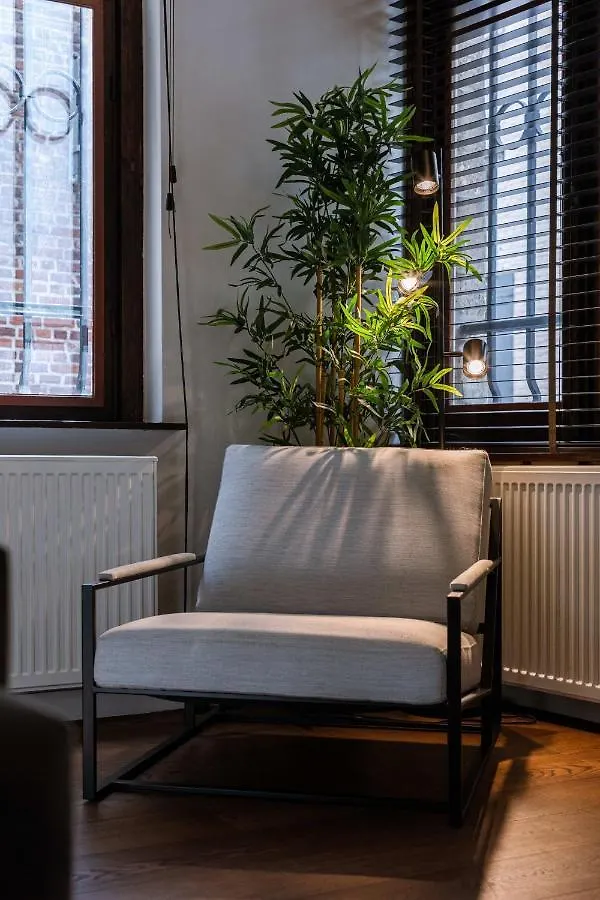Authentic Apartment In The Heart Of Antverpy